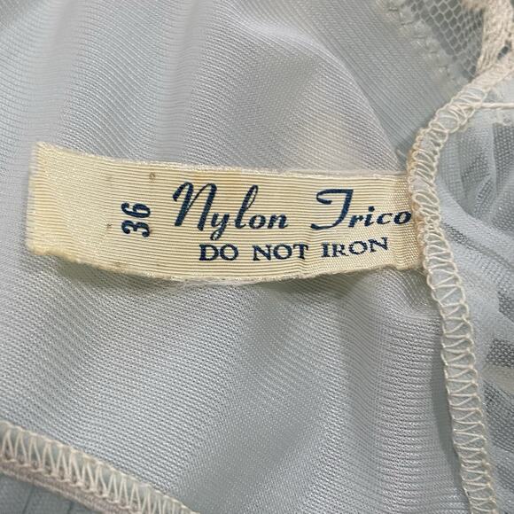 Vintage 50s Pastel Blue Sheer Nylon Crystal Pleated Lacy Full Slip Dress Size 34 - Picture 12 of 12